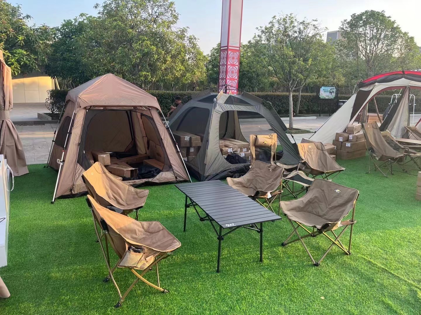 Летний рынок розничной торговли на открытом воздухе 2017 года